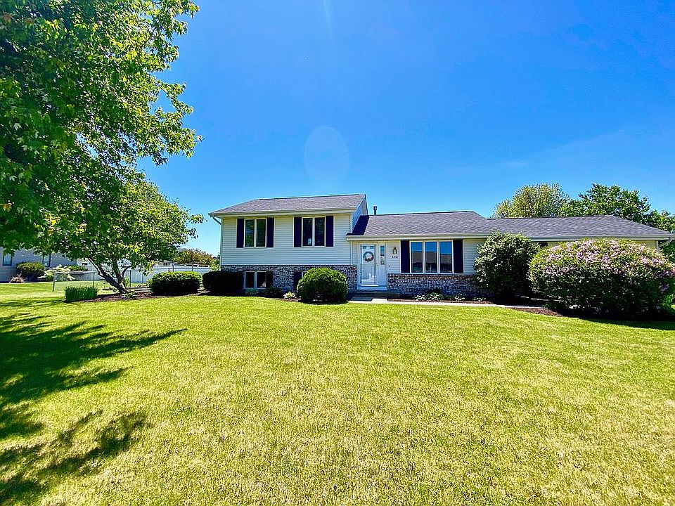 1st image of 3851 Braemore Dr