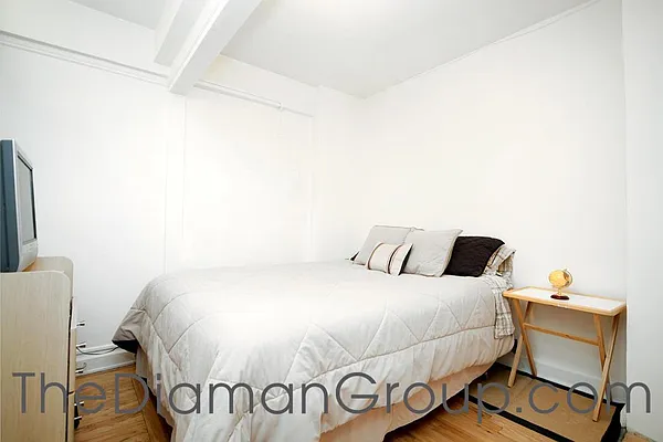 Sold by Diaman Group LLC | media 12