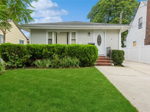129 Allen Street, Hempstead, NY 11550