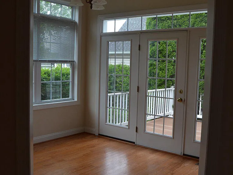 806 Wren Ln — Photo 7