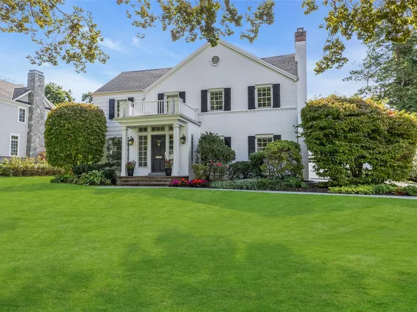 60 Longridge Road, Manhasset, NY 11030