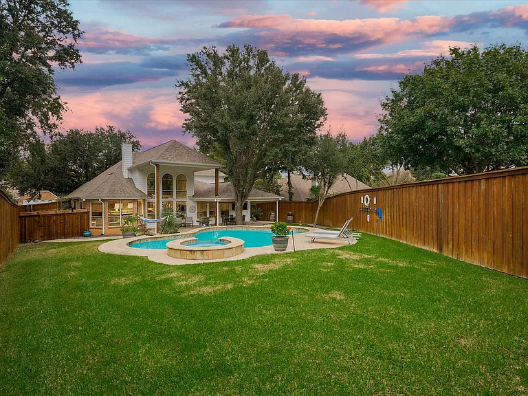 2313 Kingsley Dr — Photo 41