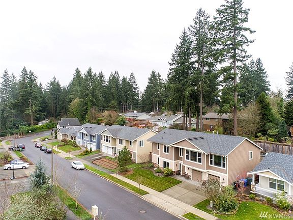 3rd image of 10216 88th Avenue Ct SW