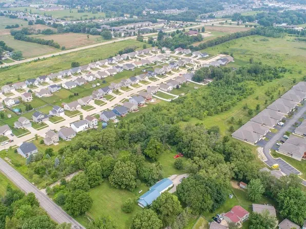 Huntington Rd, Cedar Falls, IA 50613