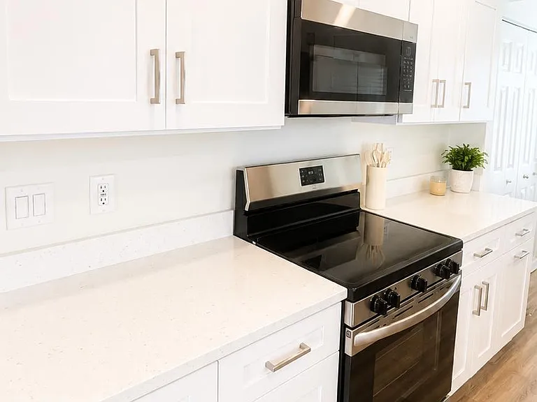 13368 1st St E #3 — Photo 5