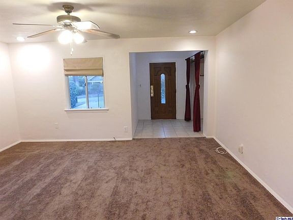 4th image of 3288 Fair Oaks Ave