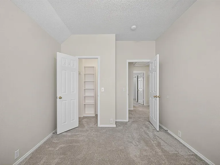 4729 Bull Run Dr — Photo 33