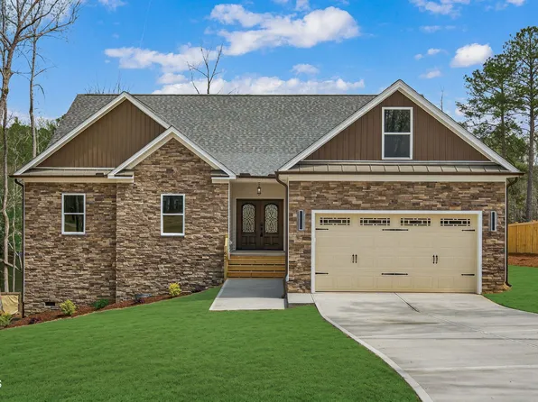 62 Ponchartrain St, Fuquay Varina, NC 27526