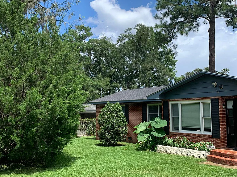 2107 Monticello Dr — Photo 1
