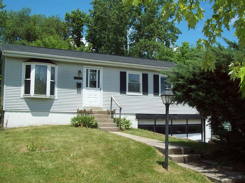 1st image of 12169 Spalding Dr