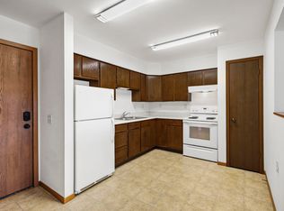 501 Alan Dr #204, Mount Horeb, WI 53572