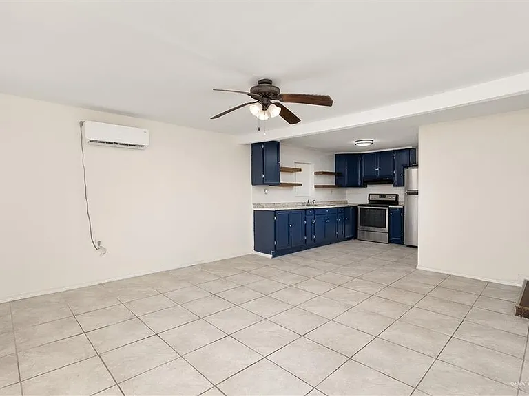606 S Airport Dr — Photo 8