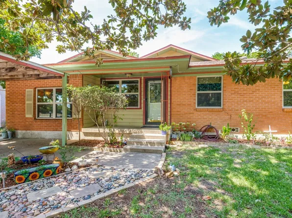805 Laguna Dr, Denton, TX 76209