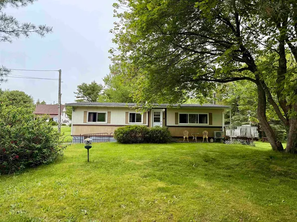 2171 Sandy Point Rd, Shelburne, NS B0T 1W0