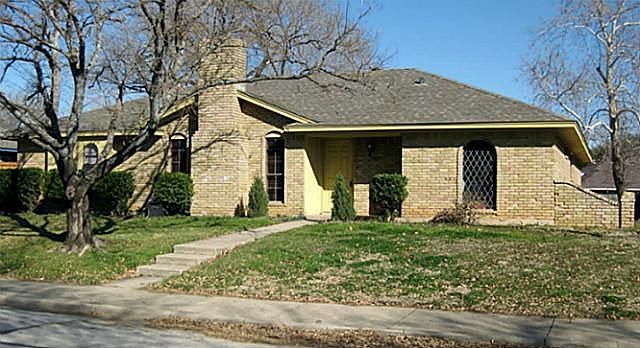 1st image of 23 Whispering Ln