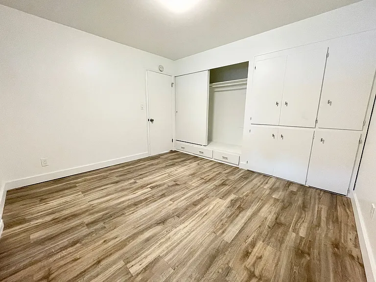 Village Vista Apartments — Photo 80