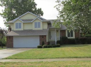 108 San Carlos Rd, Minooka, IL 60447