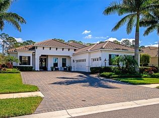 8268 Larkspur Cir, Sarasota, FL 34241