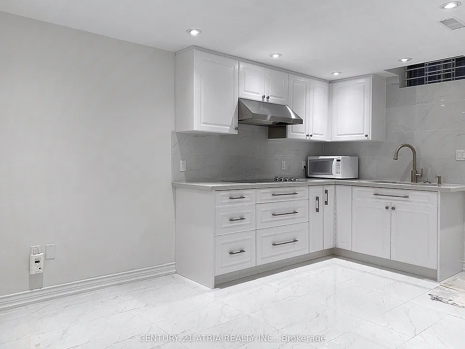 40 Alanbull Sq #LOWER