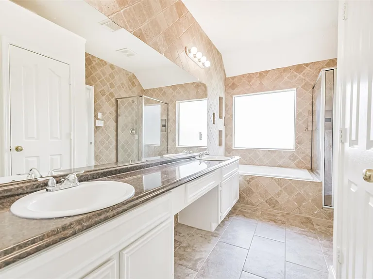 7 Heron Hollow Ct — Photo 19