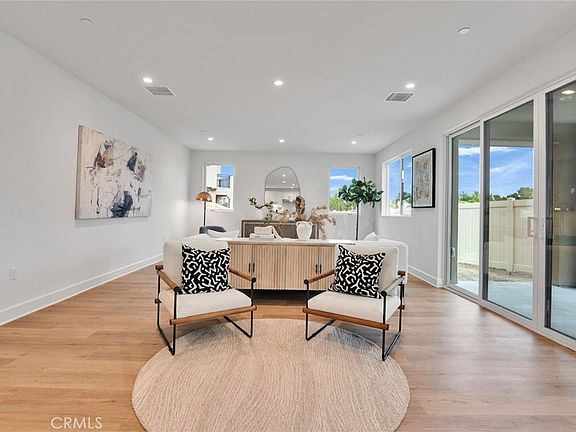 4th image of 3167 Morningfield Dr