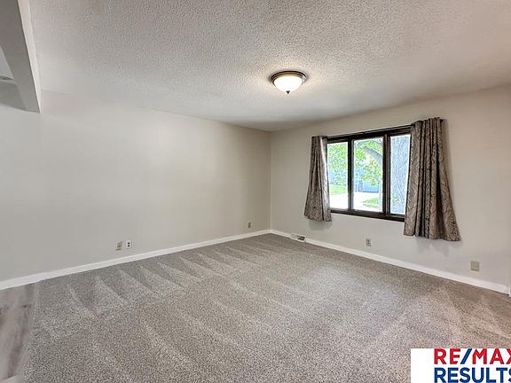5th image of 6717 S 75th St
