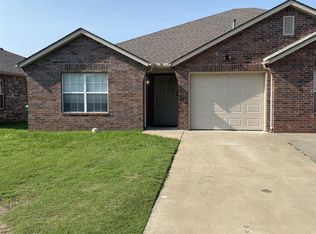 17 W 42nd St S, Sand Springs, OK 74063