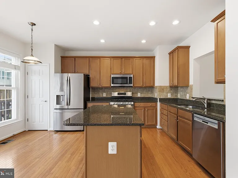 9148 Furey Rd — Photo 10