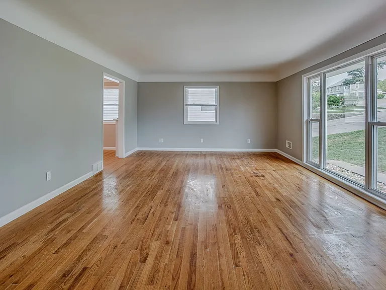 7071 Izard St — Photo 7