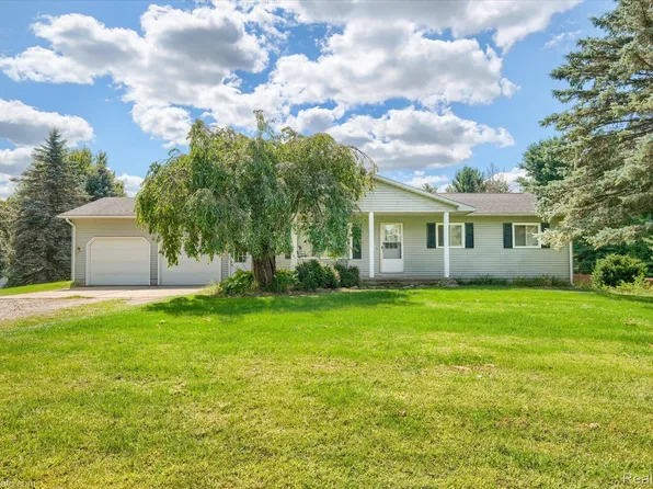 6570 Hunters Creek Rd, Imlay City, MI 48444