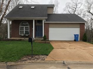 857 Crescent Ridge Dr, Valley Park, MO