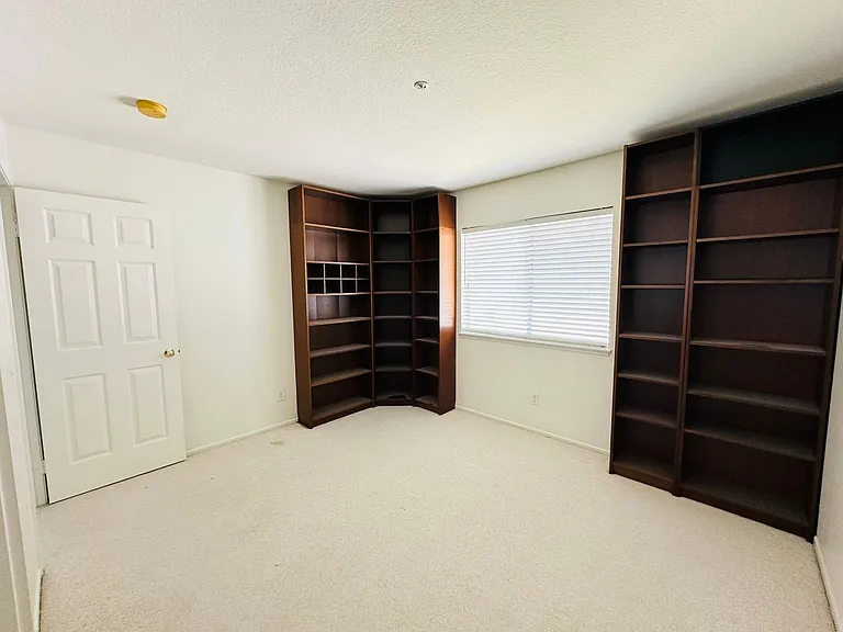 26253 King Edwards Dr — Photo 41