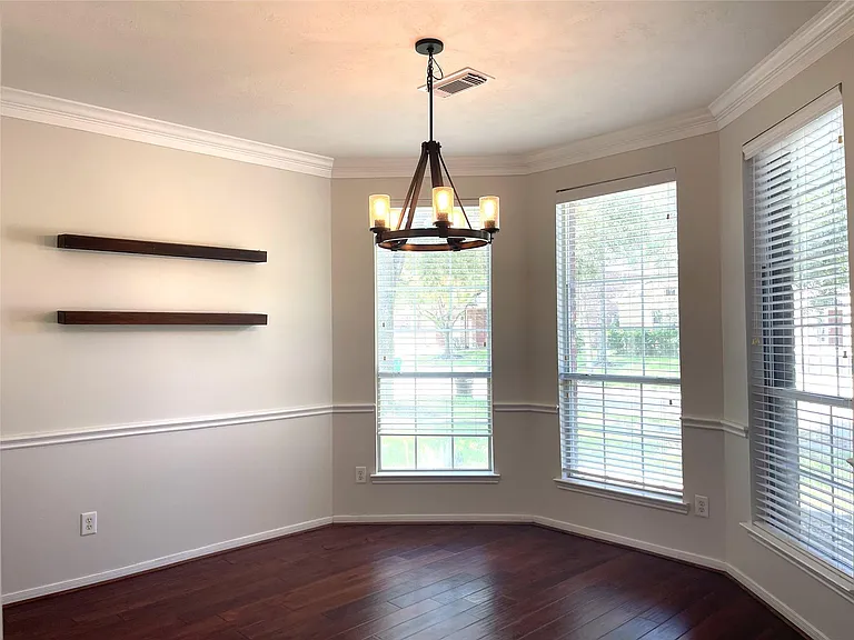 6411 Virginia Fields Dr — Photo 5