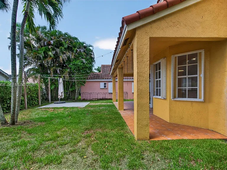 498 Cambridge Ln — Photo 44