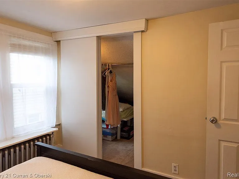 523 E Farnum Ave — Photo 9