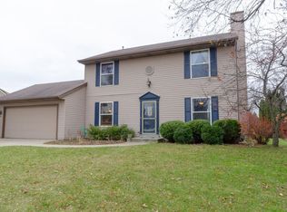 875 Laureate Dr, Pewaukee, WI 53072