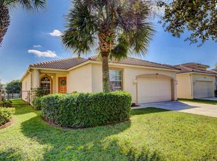147 Seminole Lakes Dr, Royal Palm Beach, FL 33411