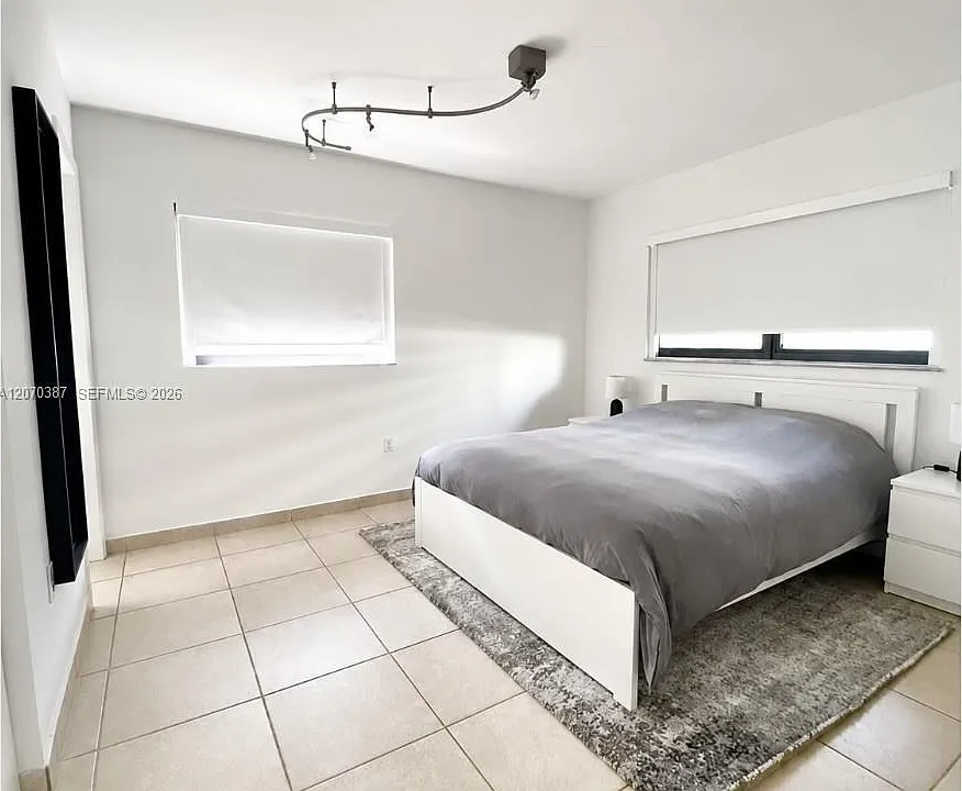 1250 Lincoln Rd #1250