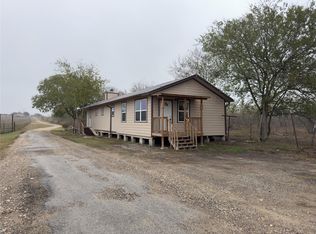 100 Simmons Family Farm Rd, Lockhart, TX 78644