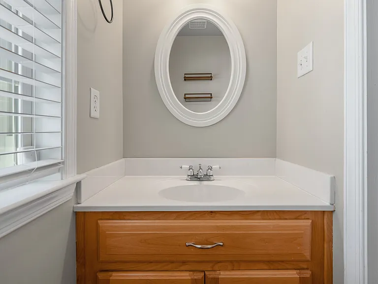 3924 Liberty Point Dr — Photo 28