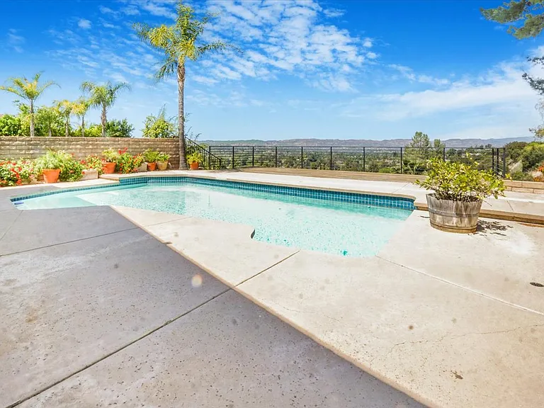 22903 De Kalb Dr — Photo 26