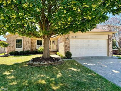 17830 Red Oaks Dr, Macomb, MI, 48044