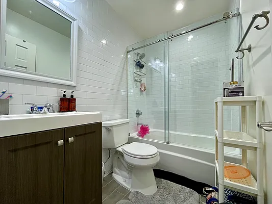 Rented by Corcoran | media 21