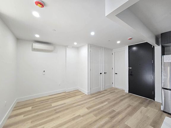 5th image of 166 Martense St #2B