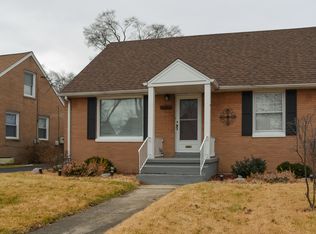 1036 Leith Ave, Waukegan, IL 60085