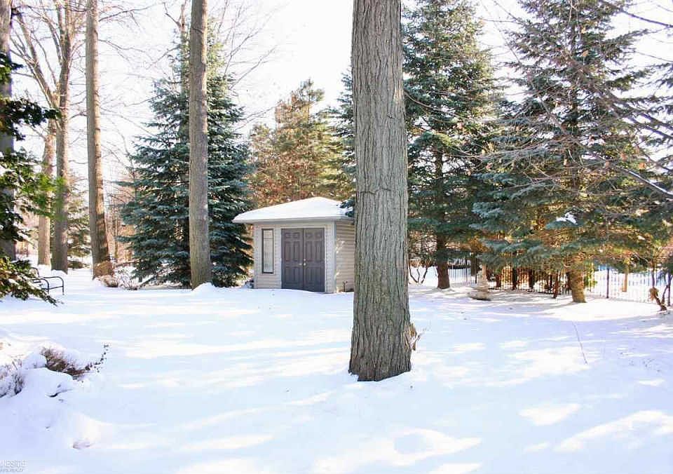 1st image of 20420 Country Side Dr