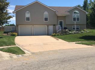 6408 SW 21st Ter, Topeka, KS 66614