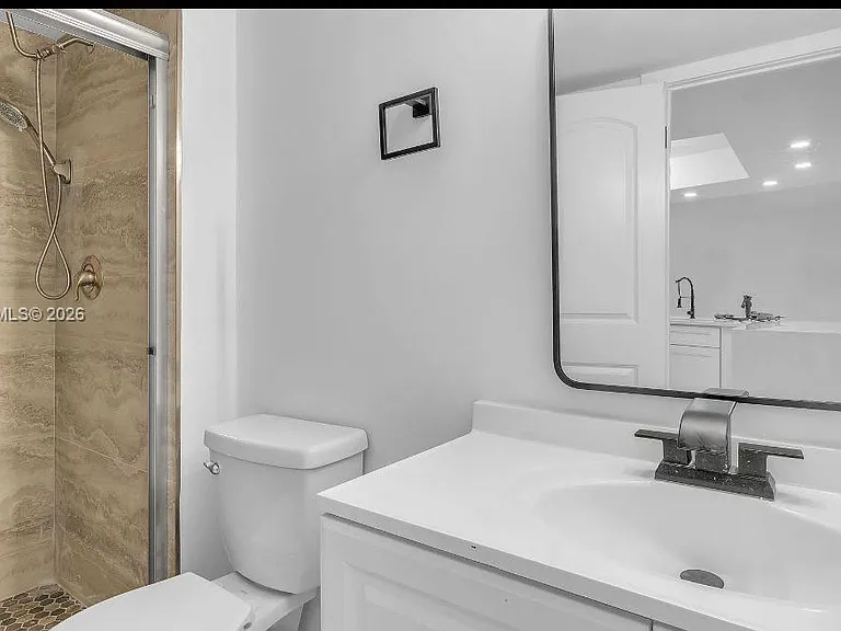 6911 Environ Blvd #4J — Photo 4
