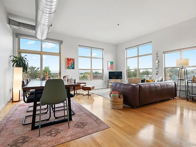 2900 N Downing St #311 — Photo 1
