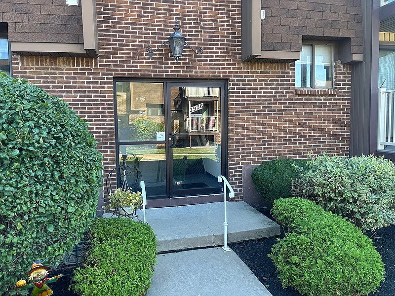 1st image of 3952 Ridge Lea Rd APT C